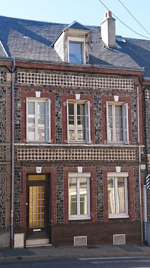 Tout Un 2Eme Etage A 300 Metres De La Mer, Chez L'Habitant ! Fécamp Exterior photo